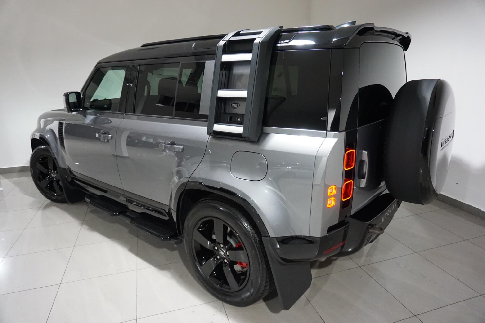 Land Rover Defender 110 2.0 P400e 15.4kWh X-Dynamic SE SUV 5dr Petrol Plug-in Hybrid Auto 4WD Euro 6 (s/s) (404 ps)